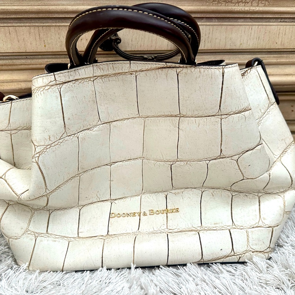 Dooney and Bourke Bag